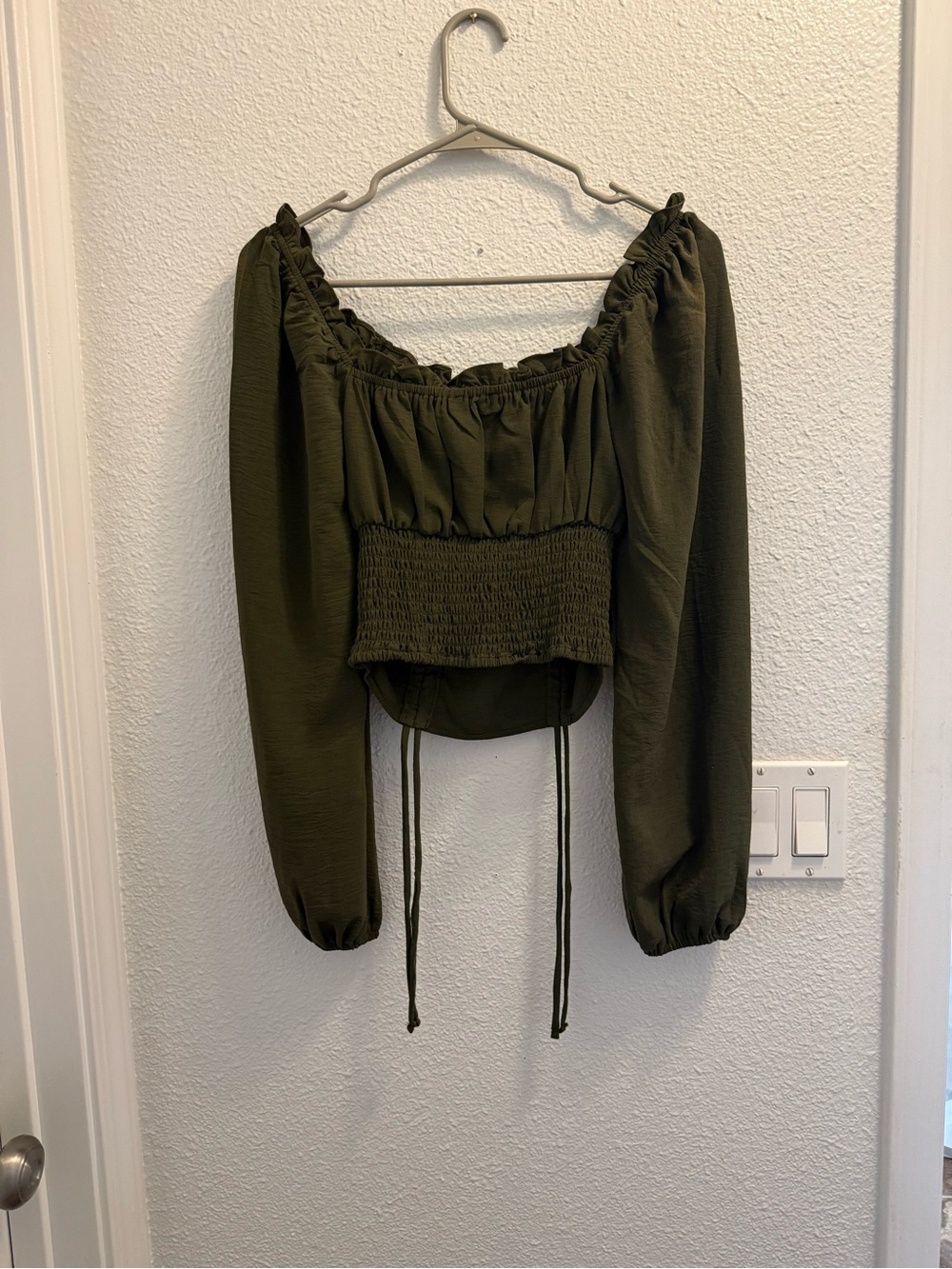 Olive Drawstring Ruched Square-Neck Crop Top - Picture 5 of 7